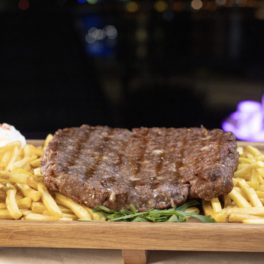 Velika Šišarka pljeskavica 1kg